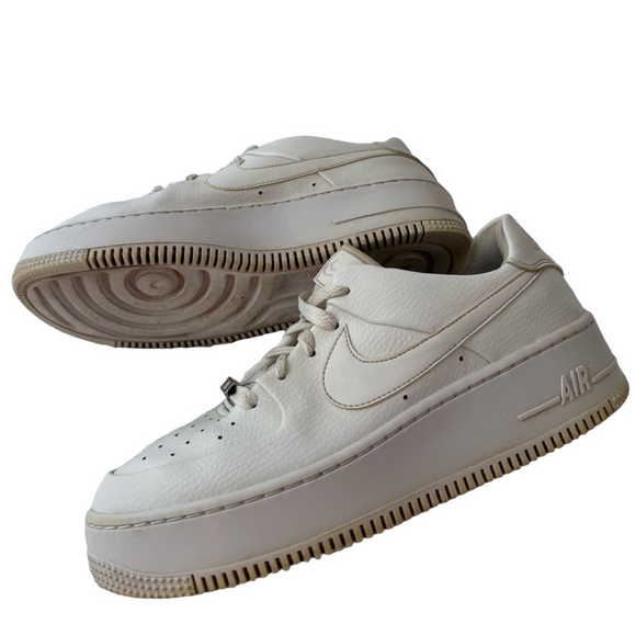 Nike Air Force 1 Lady Woman Size 9 Sneakers Running Shoes White - Picture 6 of 7